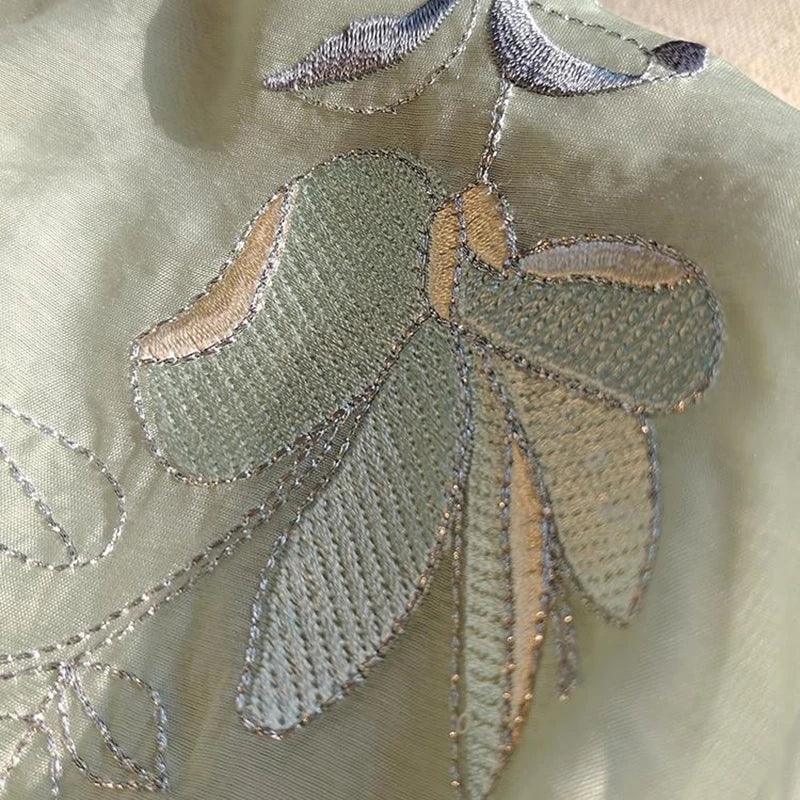 Bella - Blusa Ricamata Chic - Image 4