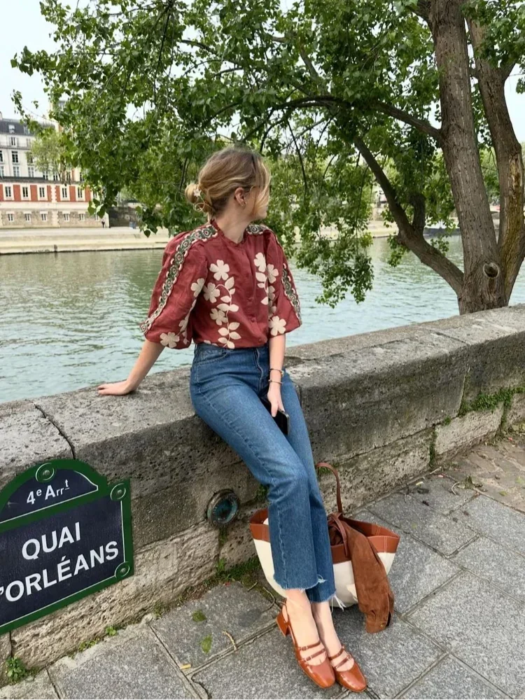 Lucia - Blusa Floreale Chic - Image 3